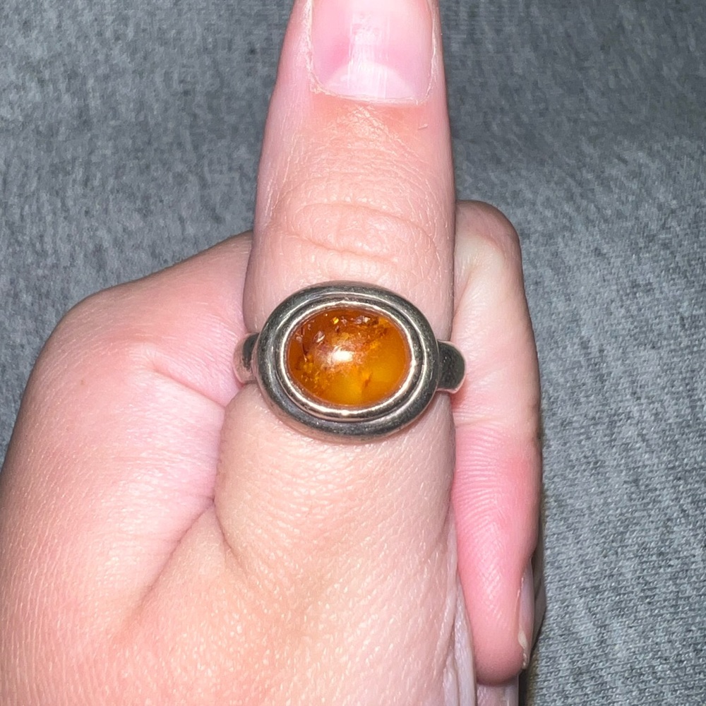 Vintage 70s sterling silver and amber ring size 8